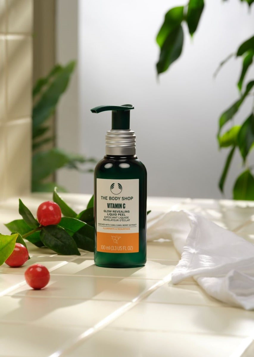 https://cdn.shopify.com/s/files/1/1857/6931/files/1027144_liquid_peel_vitamin_c_100ml_silv_inaeups101.jpg?v=1714466090
