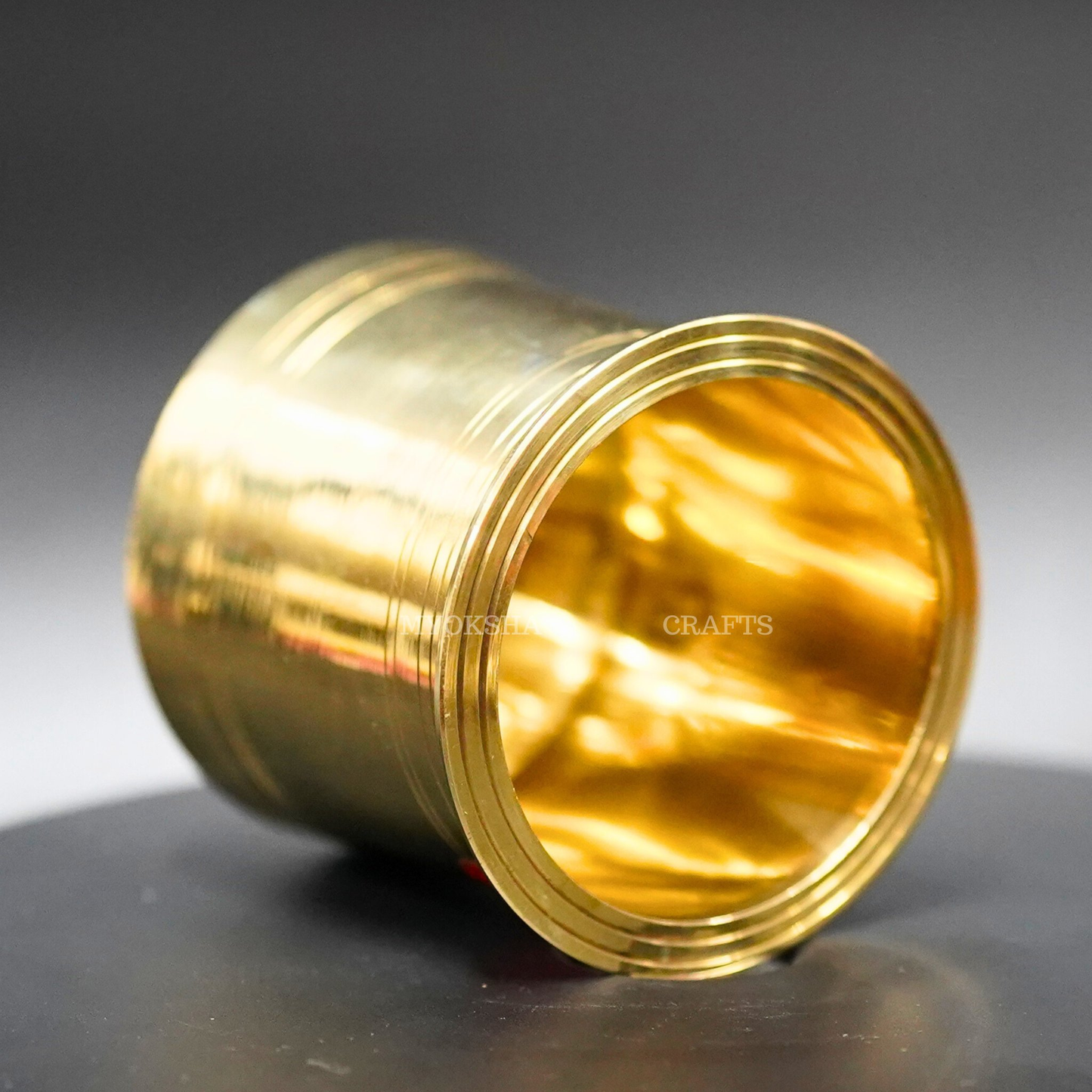 https://cdn.shopify.com/s/files/1/1857/6931/products/1689232864519_brass_panchpatra_MC00098_281_29.png?v=1753183433