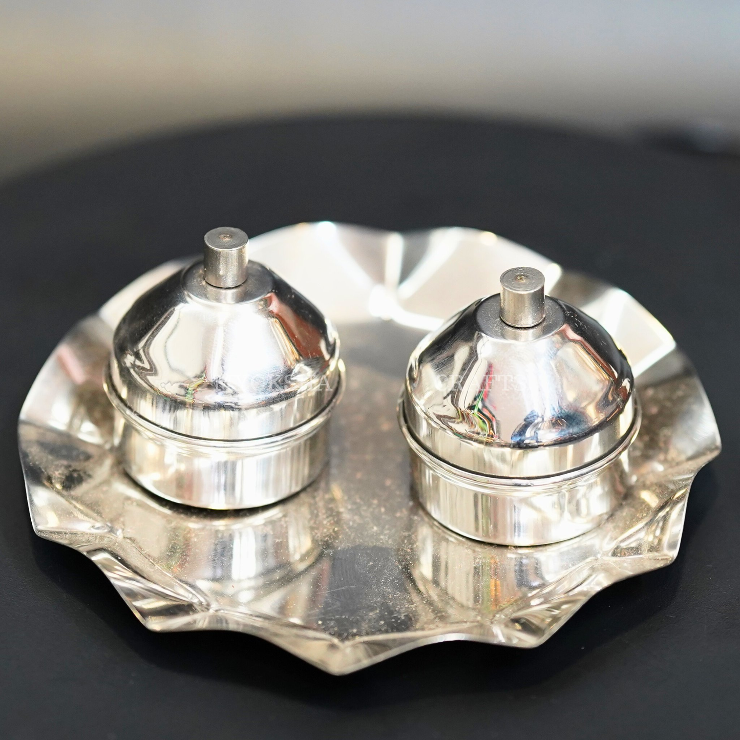 https://cdn.shopify.com/s/files/1/1857/6931/products/1690456005458_ss_haldi_kumkum_holder_MC00223_99cb08a9-4200-4d87-880e-6d82f3b173bd.png?v=1753182787
