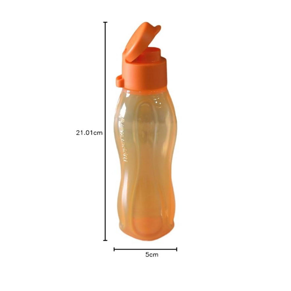 Image 6 of Tupperware Aquasafe Plastic Bottle Set with Fliptop