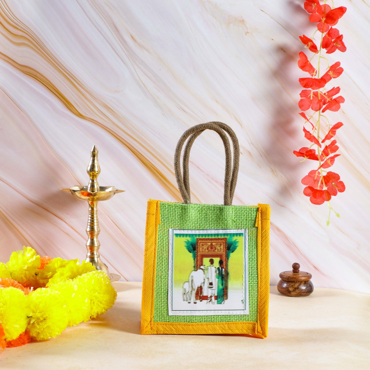 https://cdn.shopify.com/s/files/1/1857/6931/files/SRI_RUDRA_1329_d35a1e1d-85cb-4e34-a7ad-c2b244aac235.jpg?v=1741322117