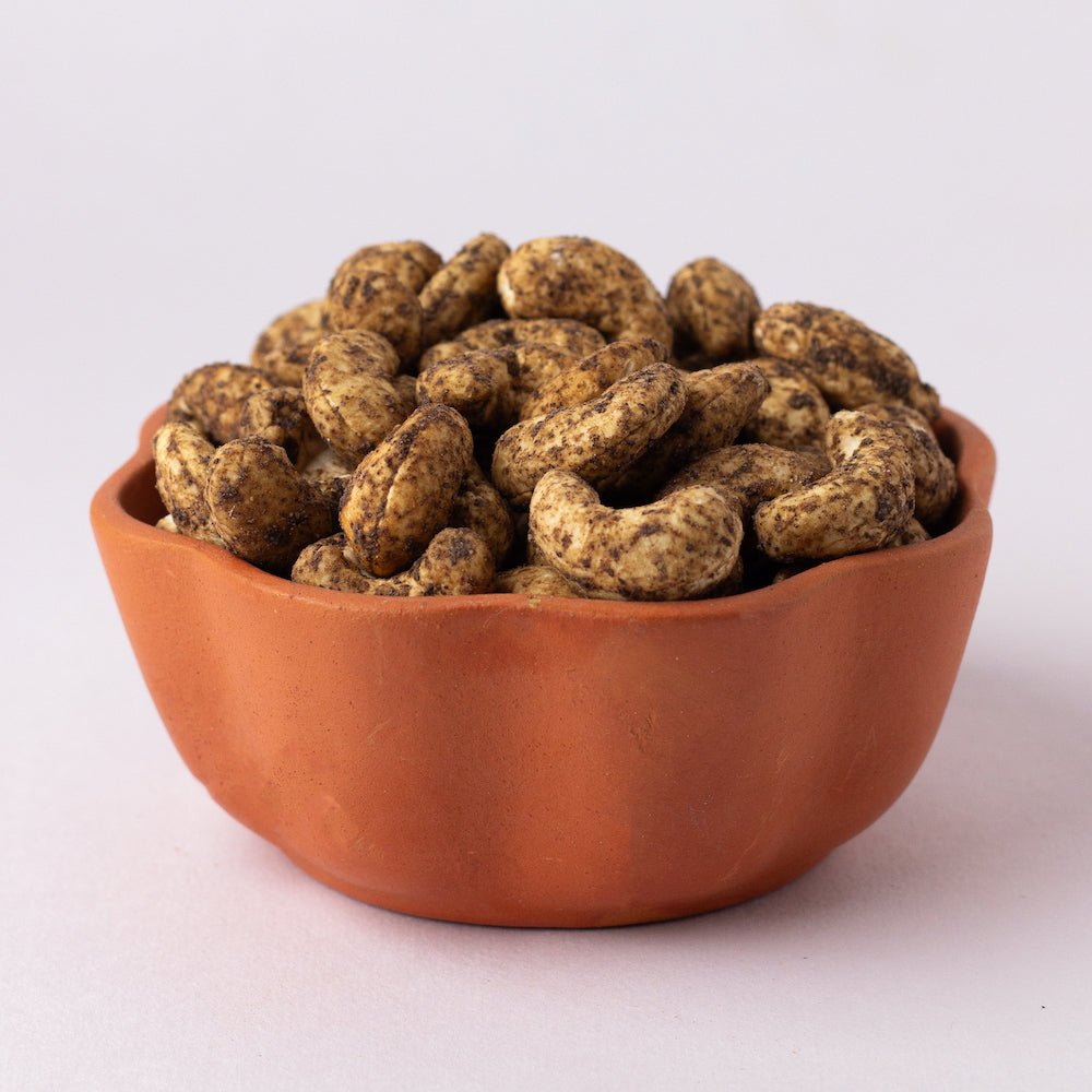 https://cdn.shopify.com/s/files/1/1857/6931/files/dry-roasted-pepper-cashew-240425.jpg?v=1762169090