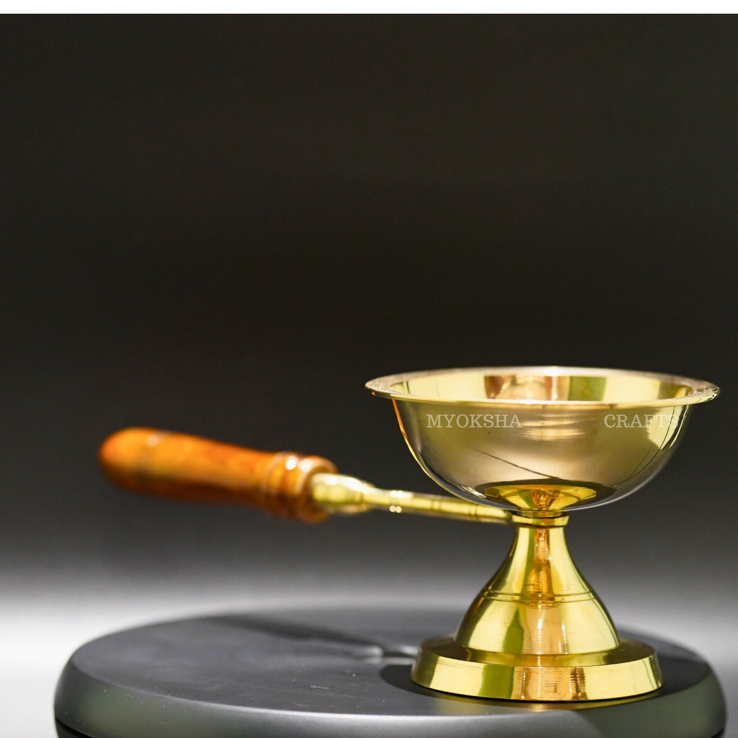 https://cdn.shopify.com/s/files/1/1857/6931/products/1689000271710_dhoop_dan_MC00056.png?v=1753184338