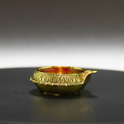 https://cdn.shopify.com/s/files/1/1857/6931/products/1689000564207_Kubera_deepa.png?v=1753184470