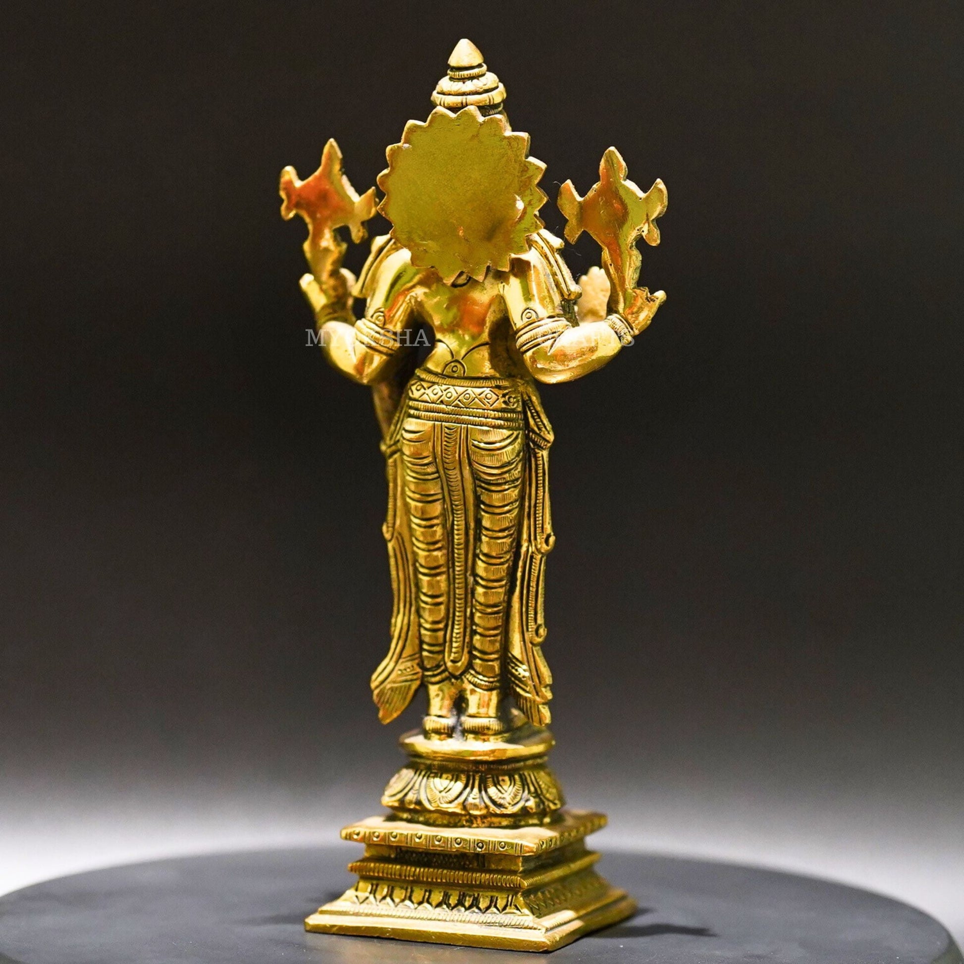 https://cdn.shopify.com/s/files/1/1857/6931/products/1689006372749_Venkatramana_MC00049_283_29.png?v=1689006398