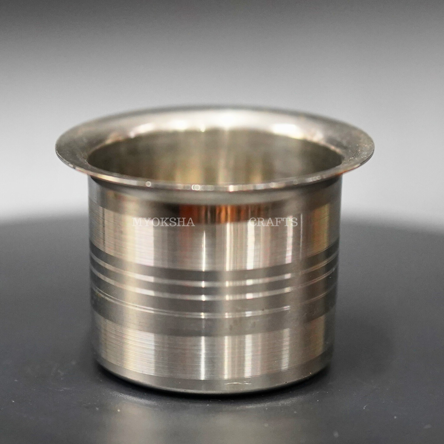 https://cdn.shopify.com/s/files/1/1857/6931/products/1689323975720_ss_punch_patre_MC00129.png?v=1753183408
