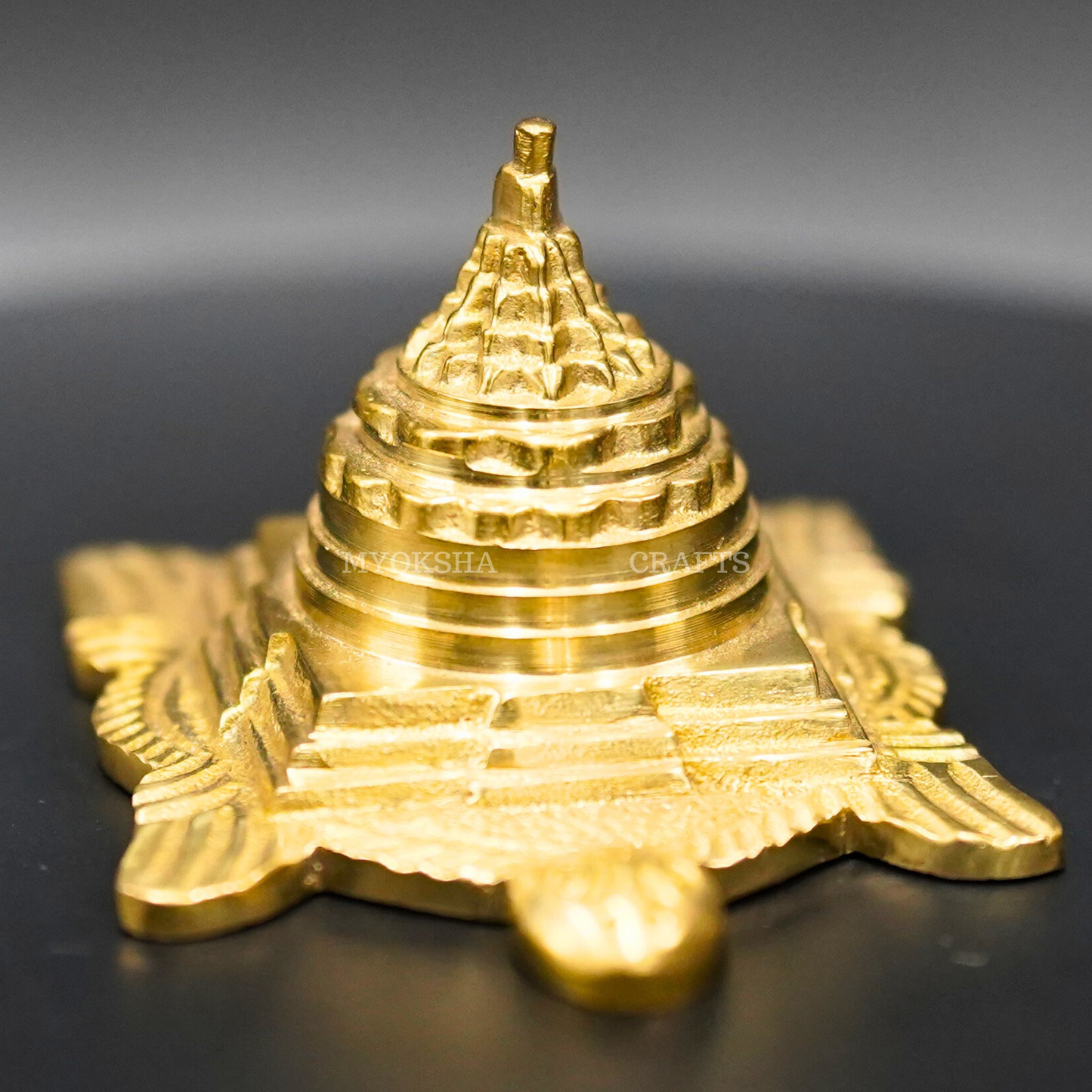 https://cdn.shopify.com/s/files/1/1857/6931/products/1689329302308_sri_yantra_MC00135_281_29.png?v=1753183577