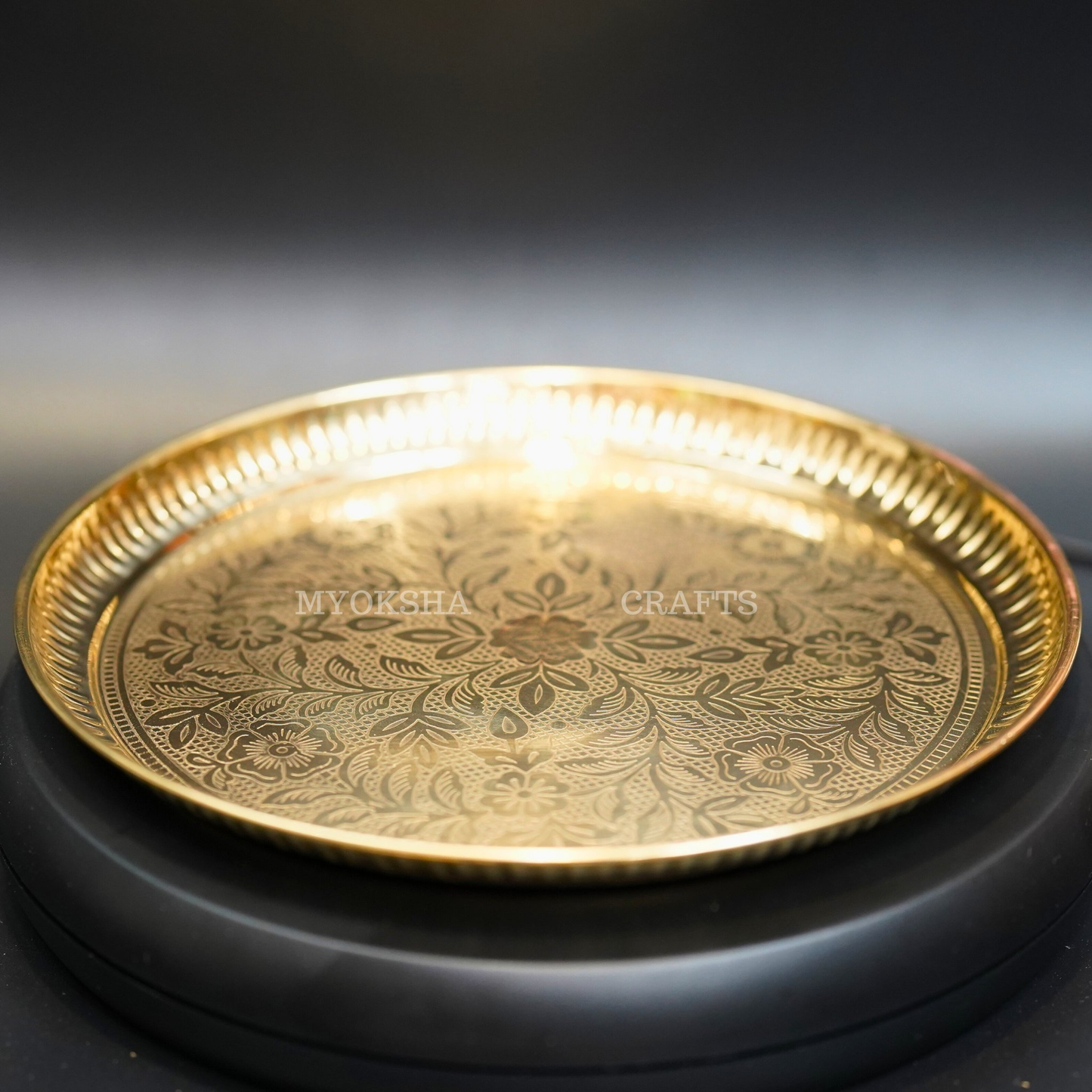 https://cdn.shopify.com/s/files/1/1857/6931/products/1690450847718_brass_plates_MC00246.png?v=1753182892