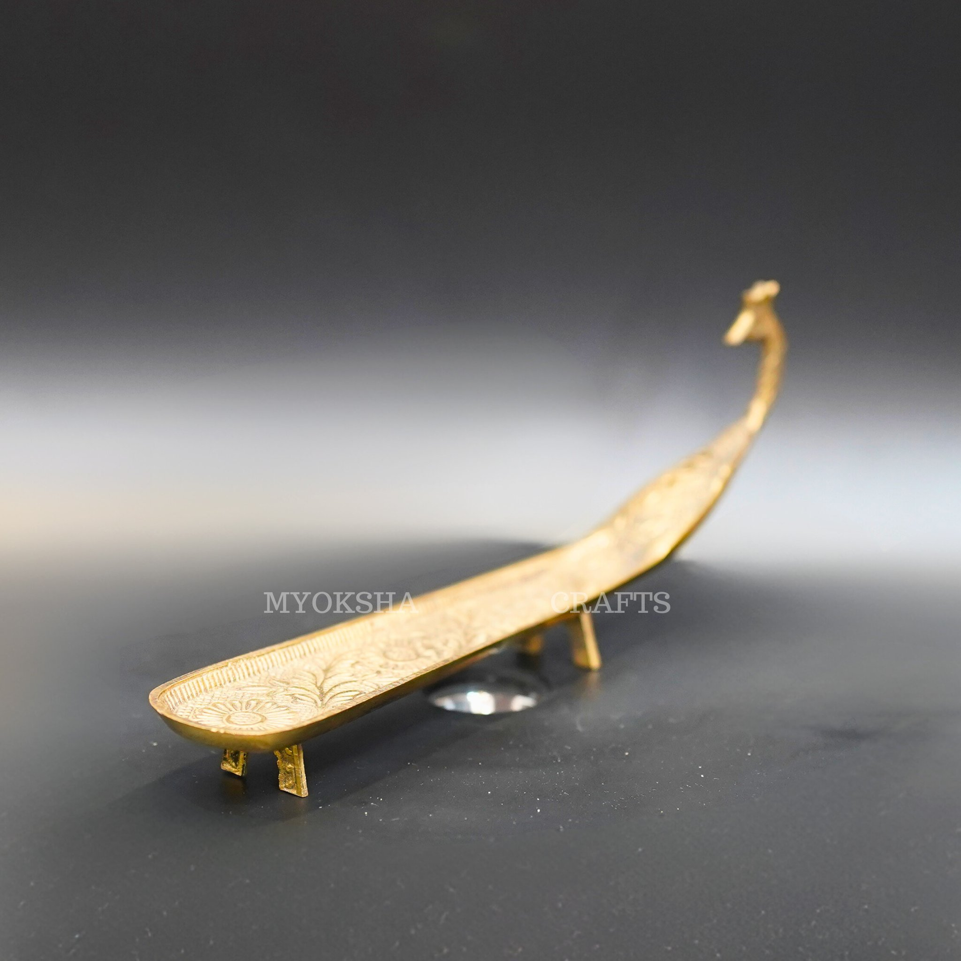 https://cdn.shopify.com/s/files/1/1857/6931/products/1690452951533_peacock_agardan_MC00247_281_29.png?v=1753182859