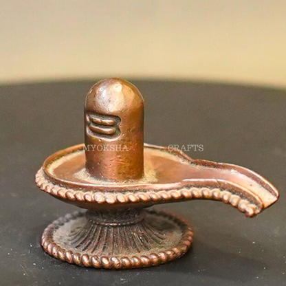 https://cdn.shopify.com/s/files/1/1857/6931/products/1690872985929_cp_shiva_linga_MC00270_281_29.png?v=1753182345
