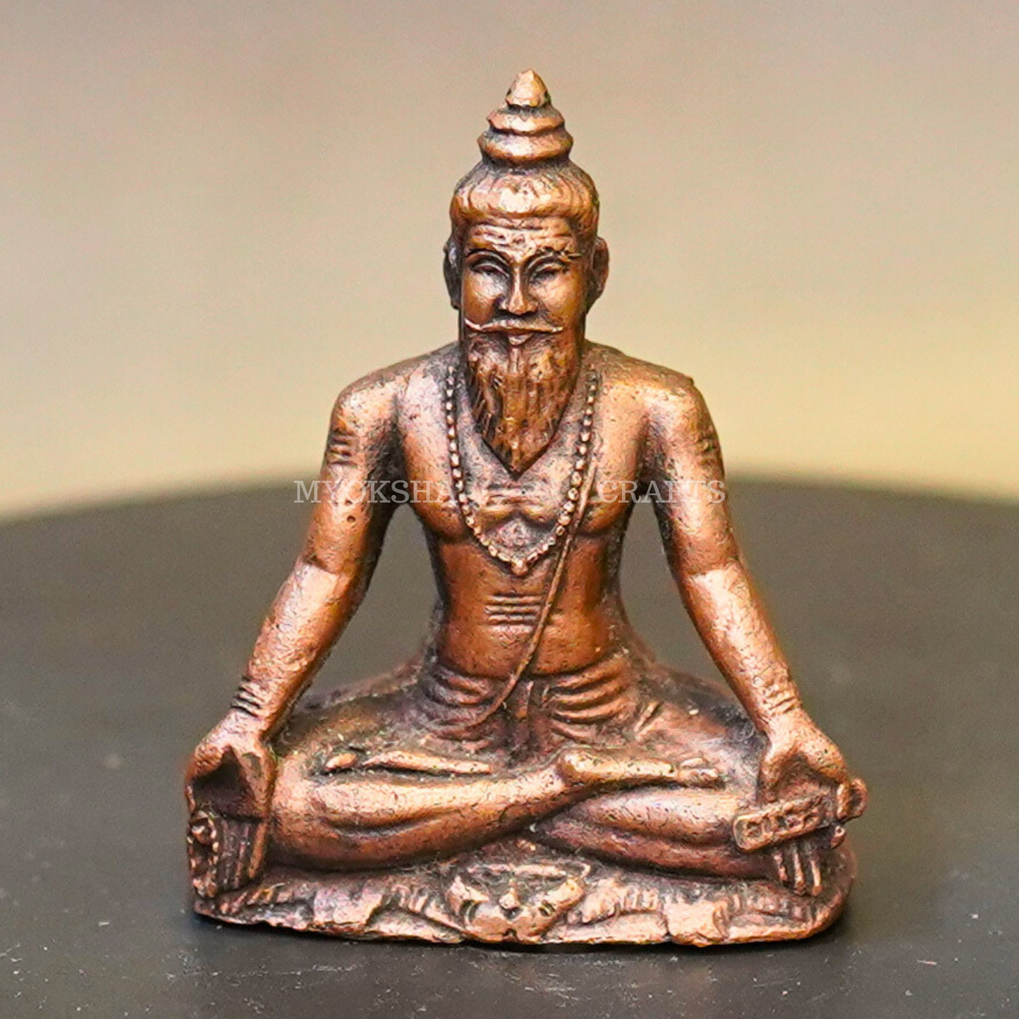 https://cdn.shopify.com/s/files/1/1857/6931/products/1690887544317_cp_parashuram_MC00281_281_29.png?v=1753182370