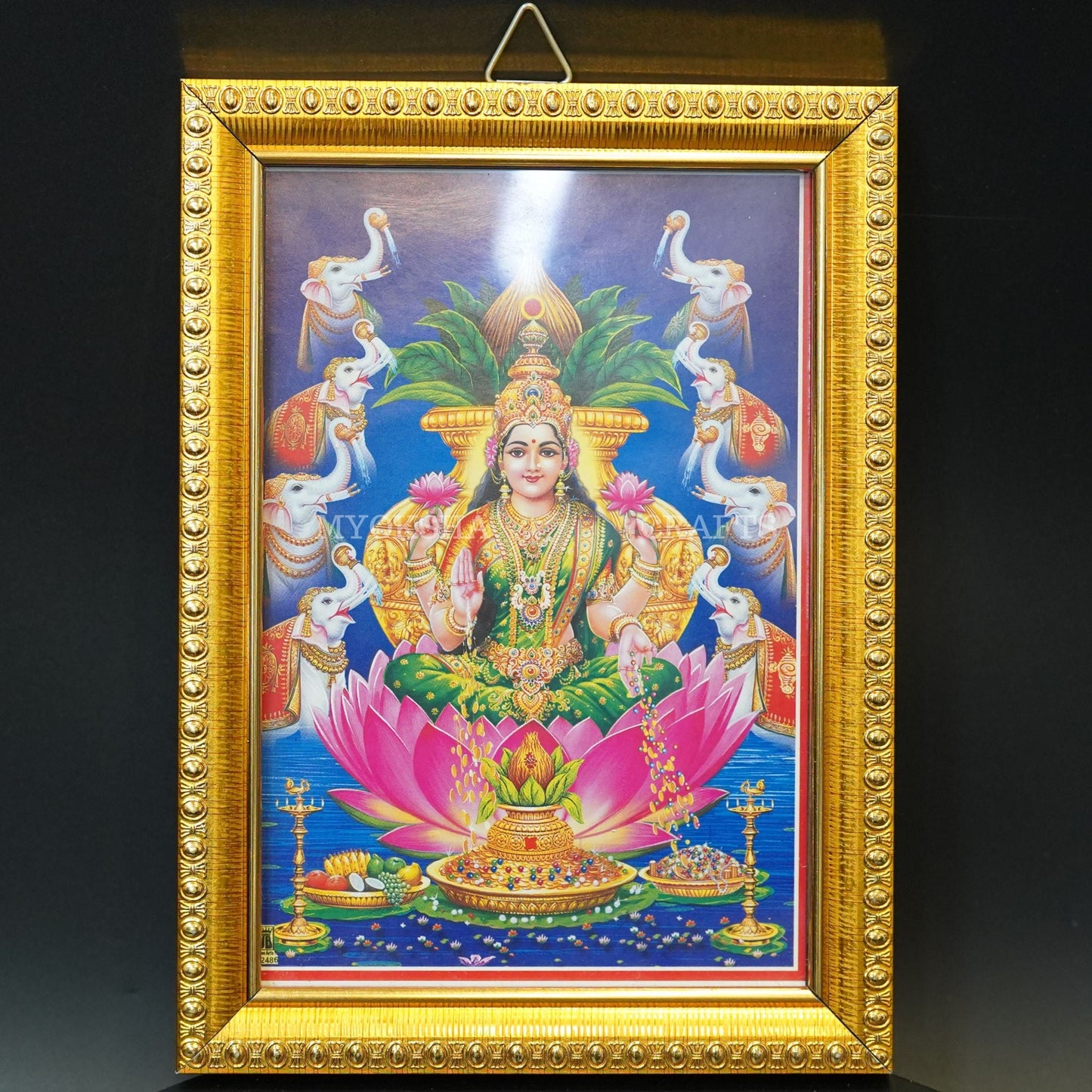 https://cdn.shopify.com/s/files/1/1857/6931/products/1690998563159_lakshmi_photo_frame_MC00308.png?v=1759456537