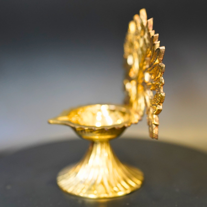 https://cdn.shopify.com/s/files/1/1857/6931/products/1692693057063_tree_design_diya_MC00337_283_29.png?v=1753181979