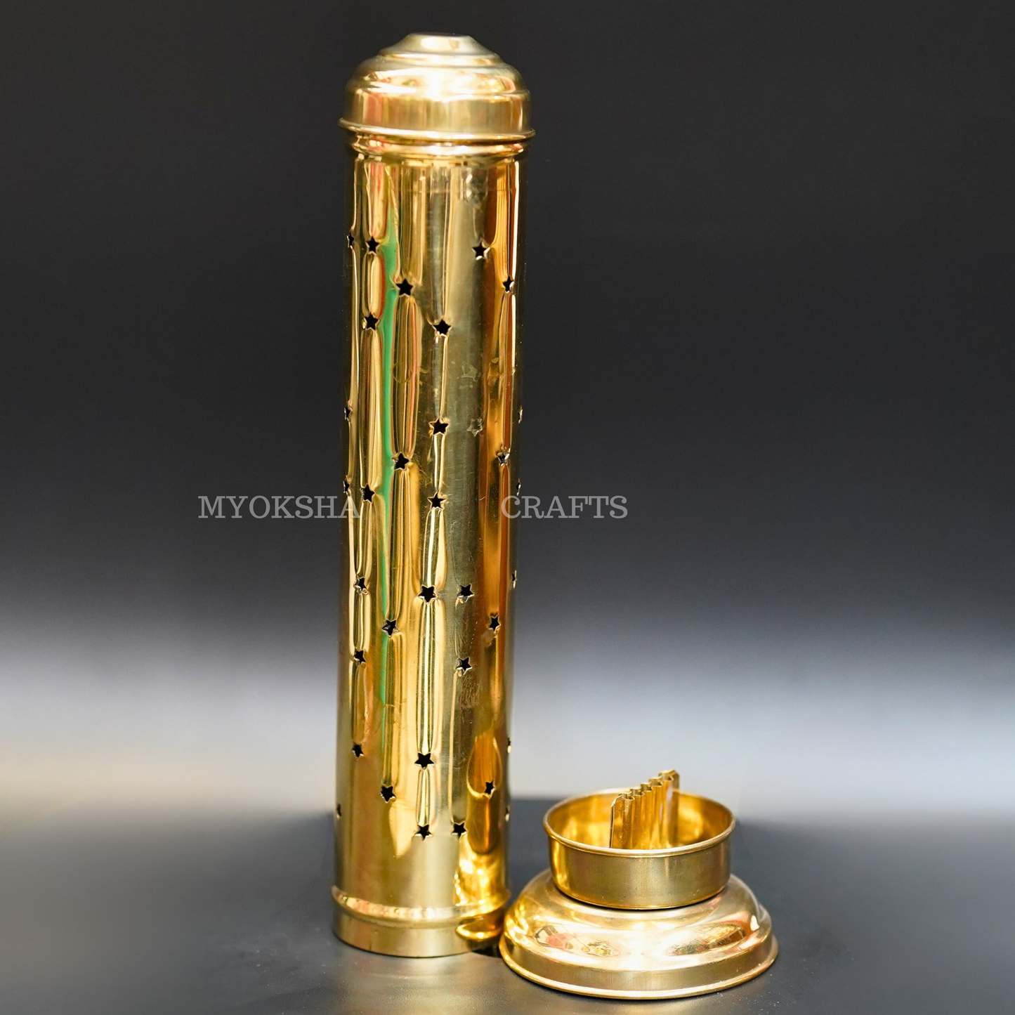 https://cdn.shopify.com/s/files/1/1857/6931/products/1693035360775_agarbatti_holder_MC00235_282_29.png?v=1753182675