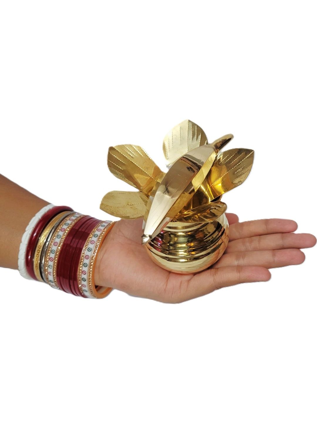 Image 3 of HATEKHORI 3 Pieces Brass Kalash with Banana & Aam Pata