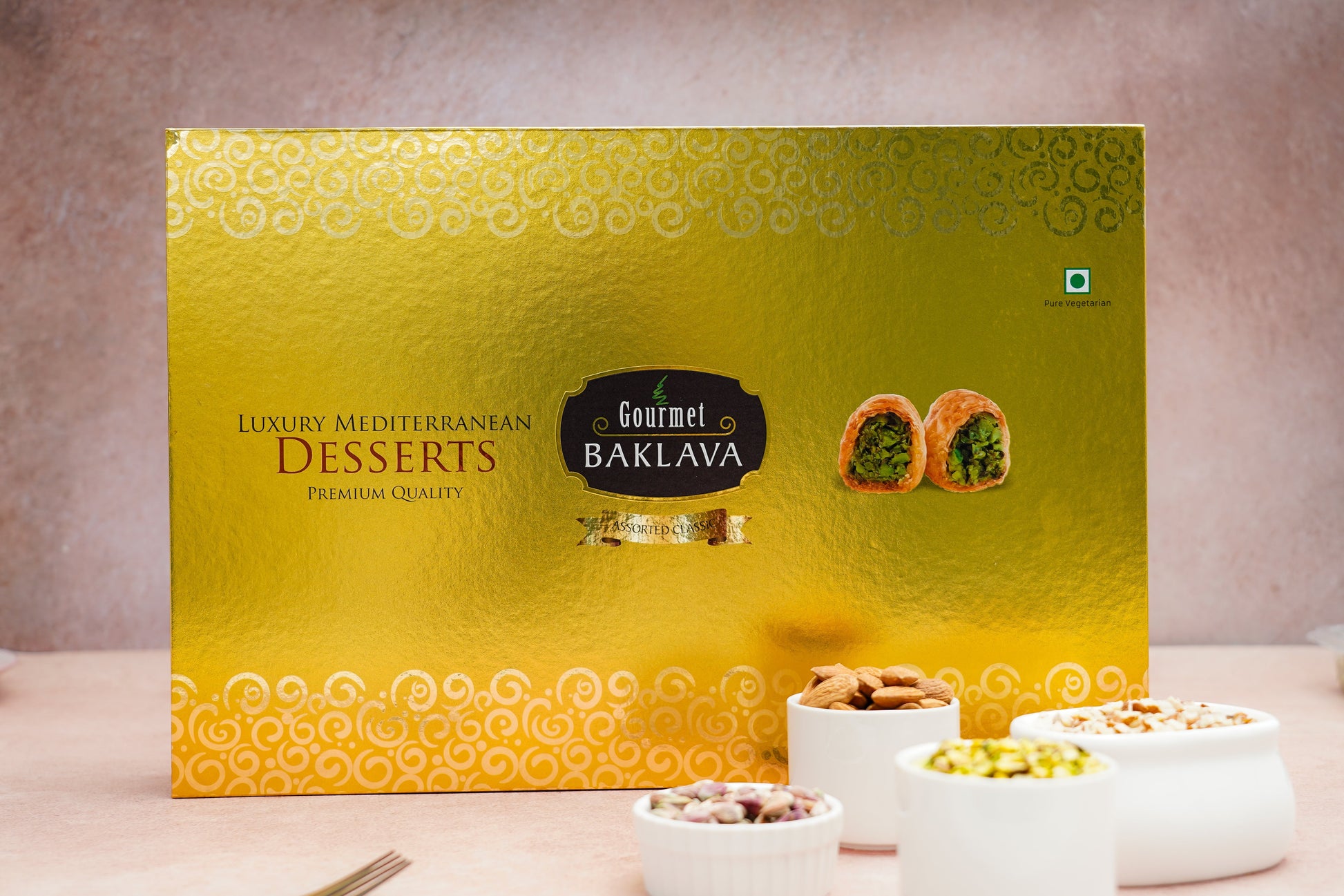 https://cdn.shopify.com/s/files/1/1857/6931/files/1_Kg_Assorted_Baklava_Box_01.jpg?v=1762321468