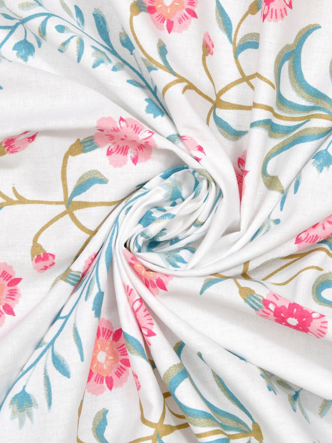 https://cdn.shopify.com/s/files/1/1857/6931/products/1db7fc20-0e22-4e39-af98-64596575b8ff1680723347525Bedsheets4.jpg?v=1703164082