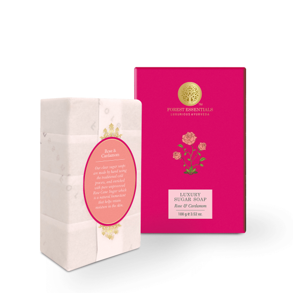 https://cdn.shopify.com/s/files/1/1857/6931/files/21108_luxury_sugar_soap_rose_cardamom_100g_open.png?v=1704690366
