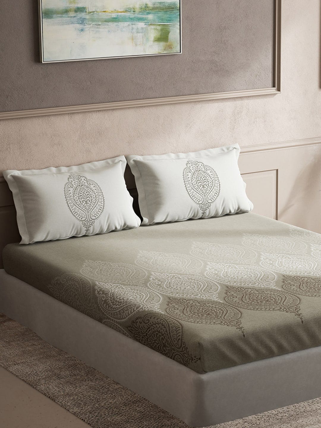 https://cdn.shopify.com/s/files/1/1857/6931/products/247ee28f-a3c5-47c1-9e74-3a55901e433c1696255805365DDecorGreyWhiteEthnicMotifs140TCQueenBedsheetwith2PillowCove2.jpg?v=1703241839