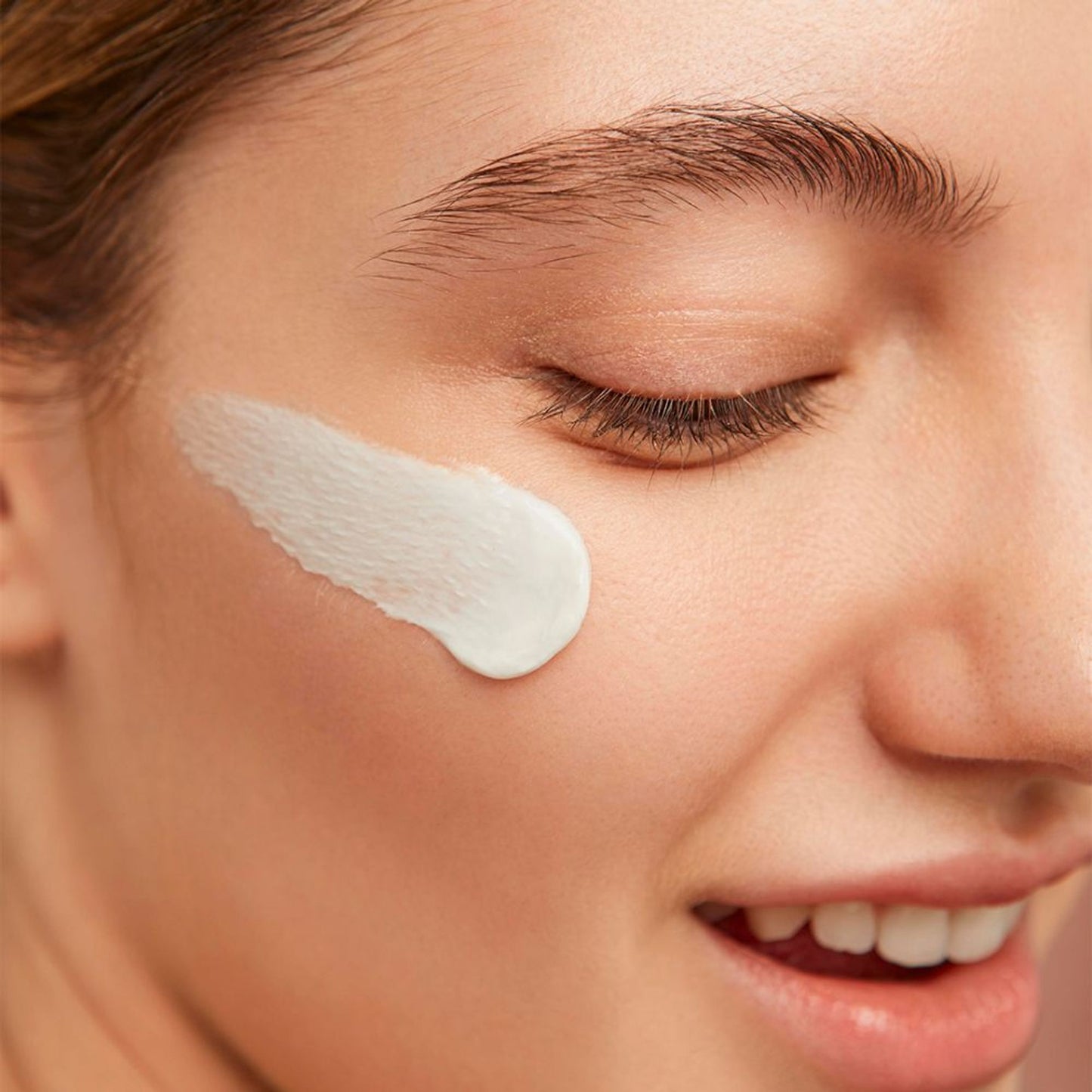 https://cdn.shopify.com/s/files/1/1857/6931/files/27e15bdMAKEU00000923_3.jpg?v=1769591371