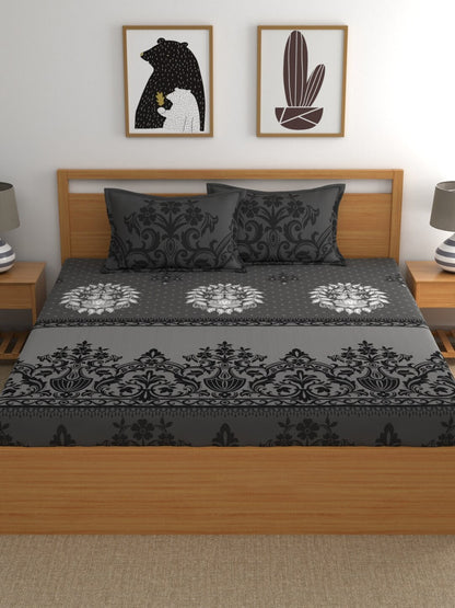 https://cdn.shopify.com/s/files/1/1857/6931/products/2b07be1b-e01e-4a08-aedf-6c8e3b1fa0cc1635169338002DreamscapeUnisexGreyEthnicMotifs2.jpg?v=1703310140