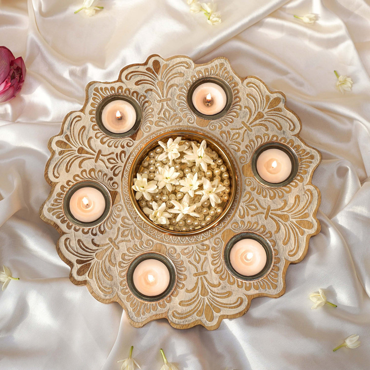 Image 1 of Behoma Mandala Urli – White