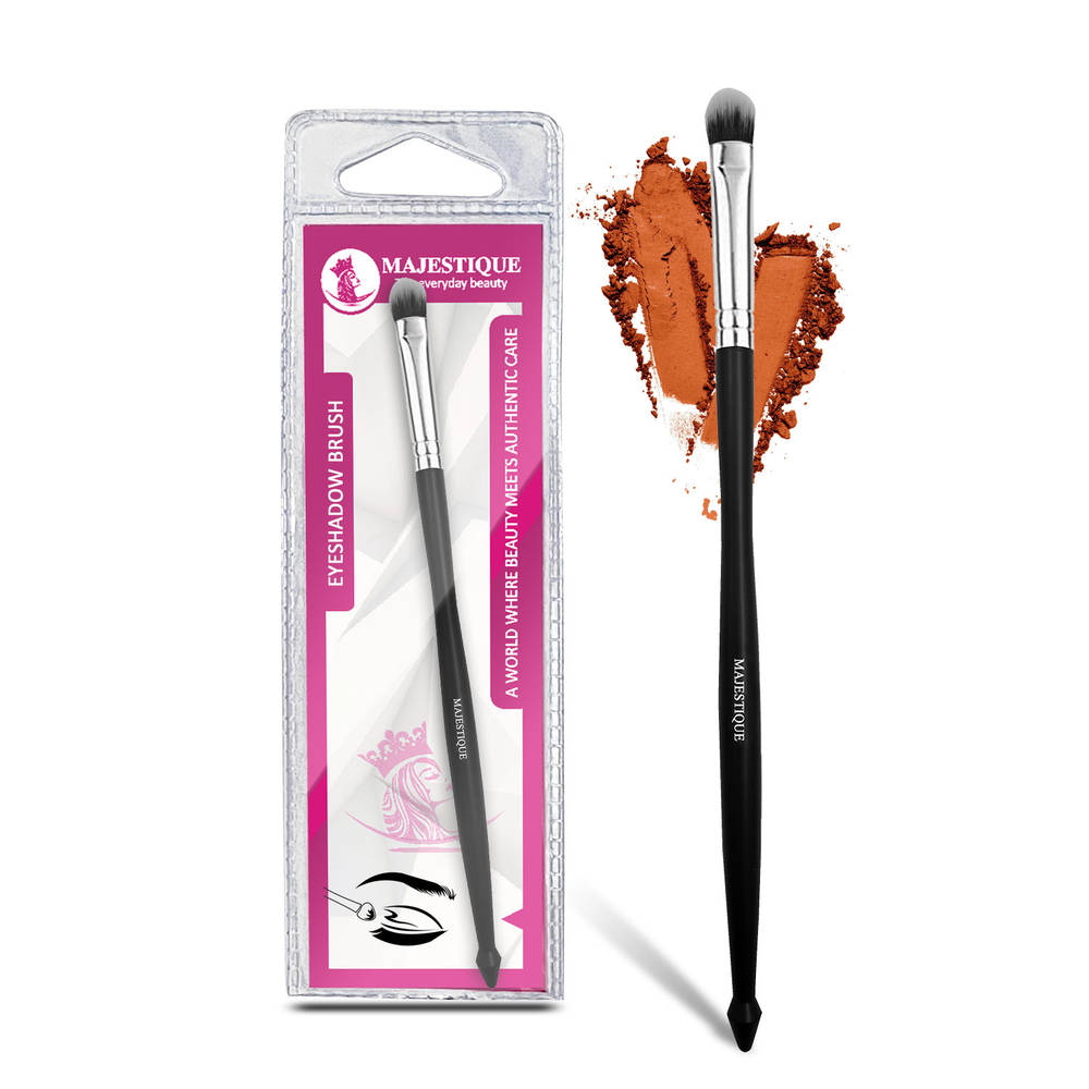 Image 1 of 1 pc for the product Majestique Professional Makeup Small Eye Shadow Brush