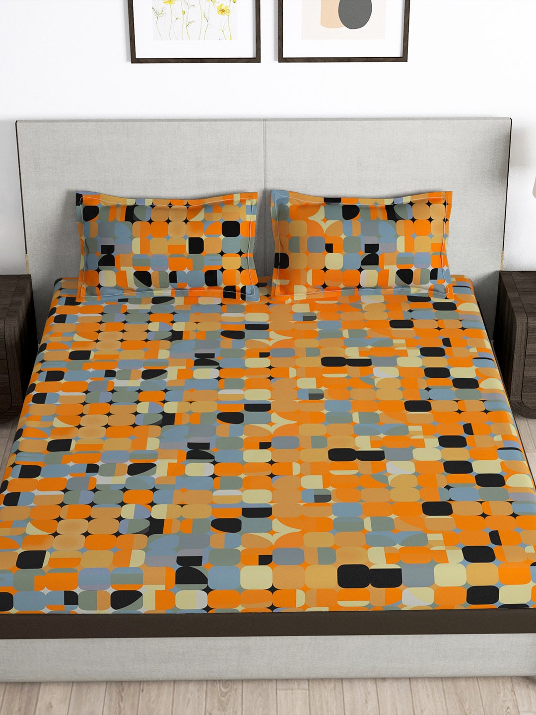 https://cdn.shopify.com/s/files/1/1857/6931/products/3aa3ffbf-4863-4816-a0a3-743f5e80fd1f1685959403511-Storyhome-Arena-Rust--Purple-Printed-180-TC-Queen-Bedsheet---2.jpg?v=1703164084