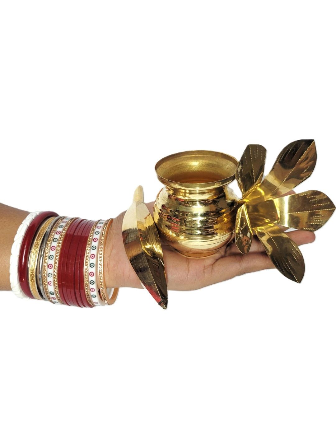 Image 4 of HATEKHORI 3 Pieces Brass Kalash with Banana & Aam Pata