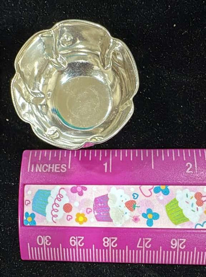 Image 4 of Dista Silvers Small Bowl 6g
