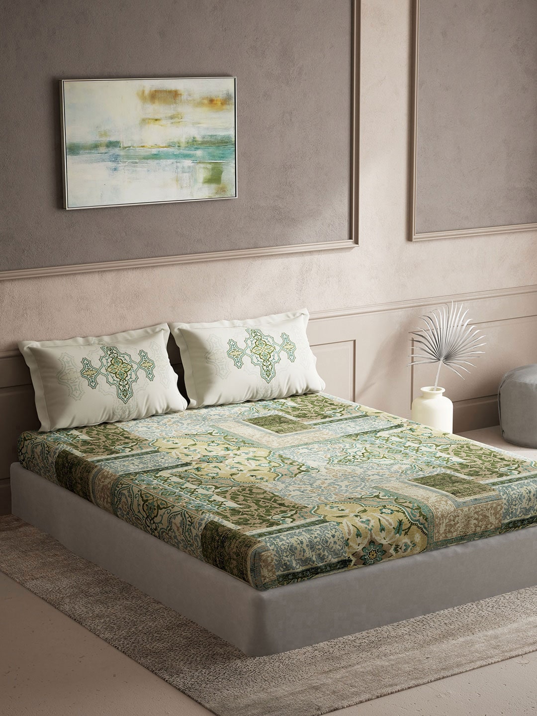https://cdn.shopify.com/s/files/1/1857/6931/products/4e1d6691-75b8-4516-a698-f1fe2efafa8f1696258318007DDecorGreenWhiteEthnicMotifs140TCKingBedsheetwith2PillowCove1.jpg?v=1703241843