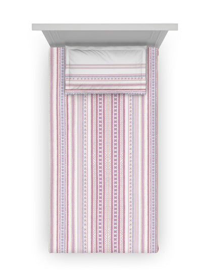 https://cdn.shopify.com/s/files/1/1857/6931/products/4e7162ab-88e8-48b9-8d3e-69db1f5884f11682772239329Bedsheets2.jpg?v=1703243837