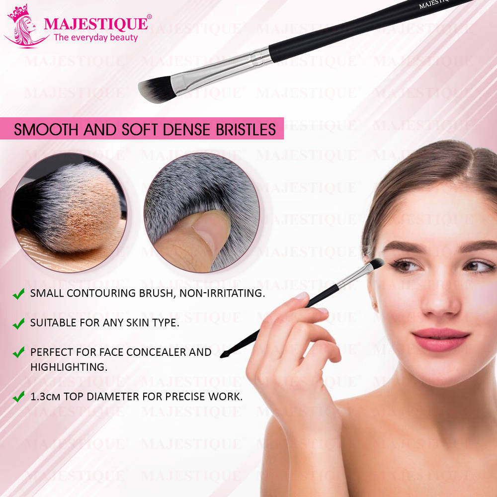 Image 4 of Majestique Angled Contour Makeup Brush