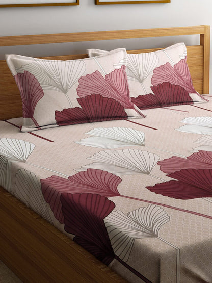 https://cdn.shopify.com/s/files/1/1857/6931/products/56d7af78-a7c7-4268-b05b-3d8d7a427efb1659350737208BeigeFloral300TCCottonBlendDoubleBedsheetSetinBookFoldPackin3.jpg?v=1703226768
