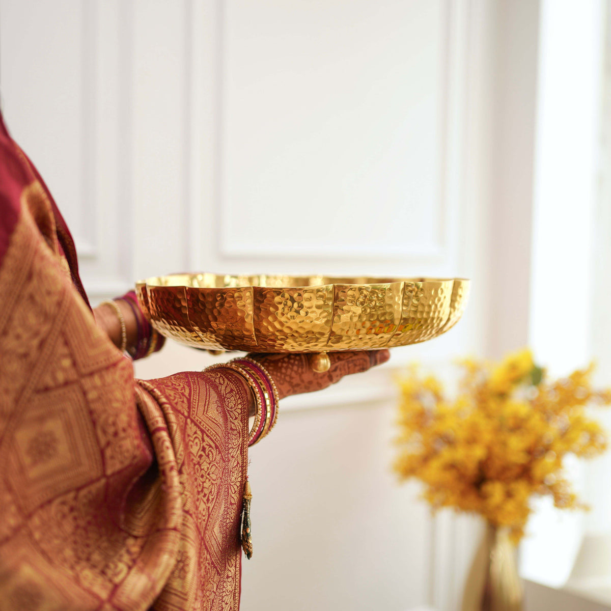 Image 6 of Behoma Mogra Urli – Large
