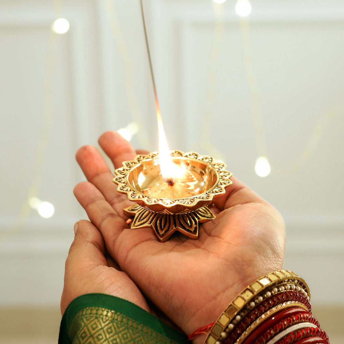 Image 6 of Behoma Padma Diya Set