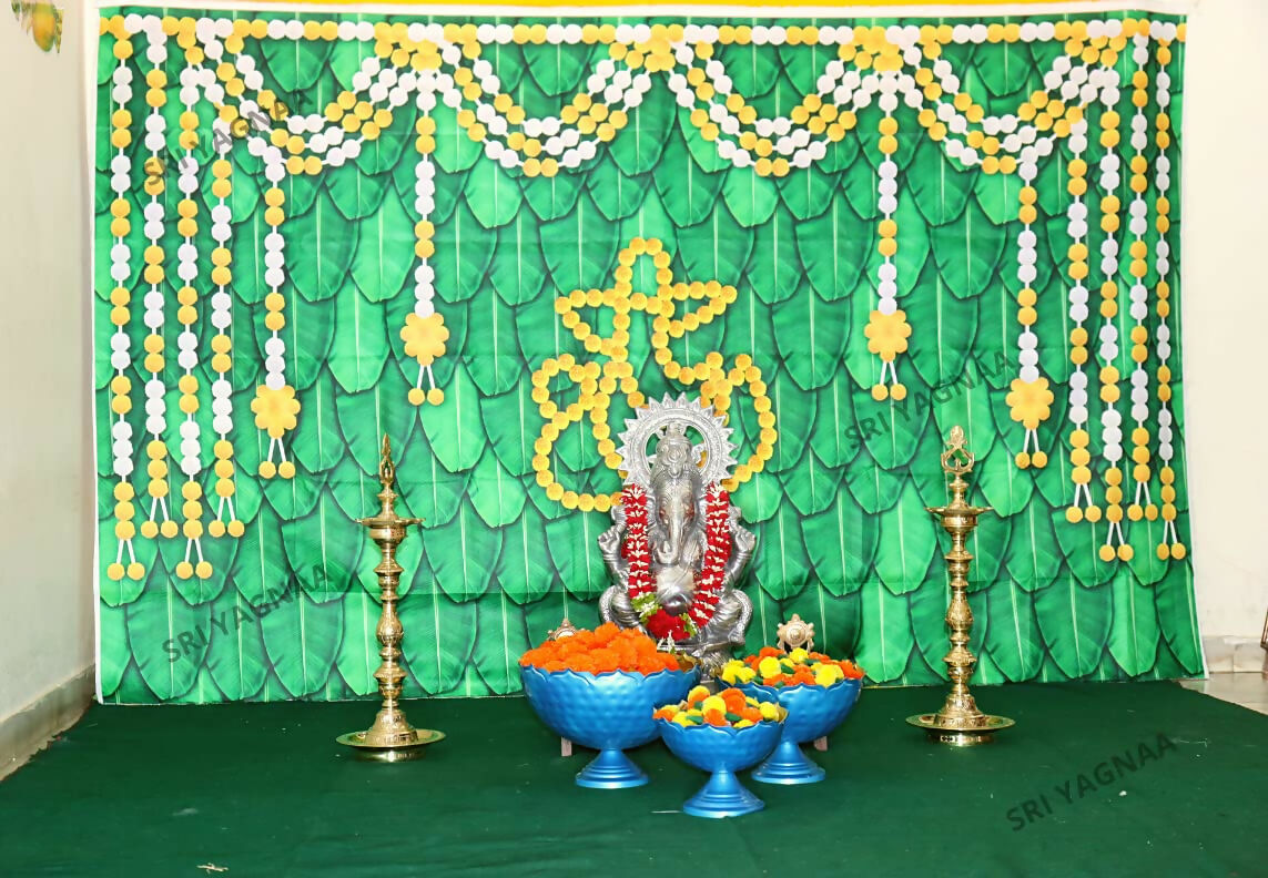 Image 3 of Sri Yagnaa M 33 – Ganesh Banana Leaf Backdrop Cloth with Flowers 8 x 5 Ft