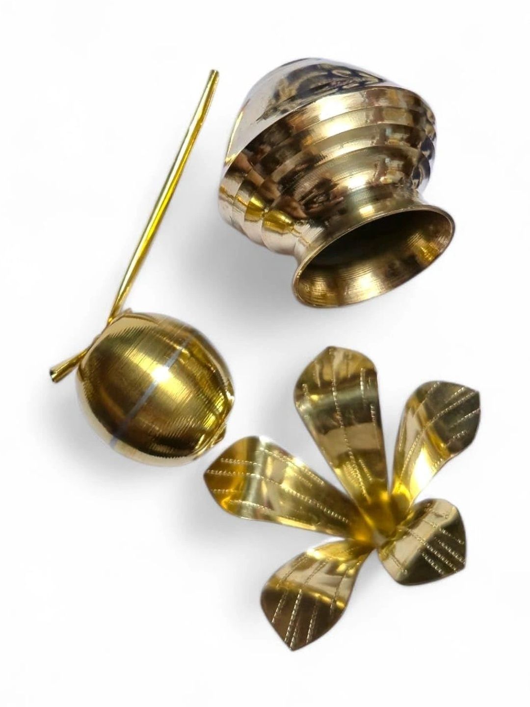 Image 5 of HATEKHORI 3 Pieces Brass Mangal Kalash Set
