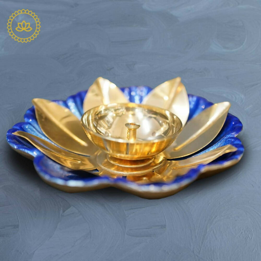 https://cdn.shopify.com/s/files/1/1857/6931/products/7bdlDQcaZF.jpg?v=1762418152