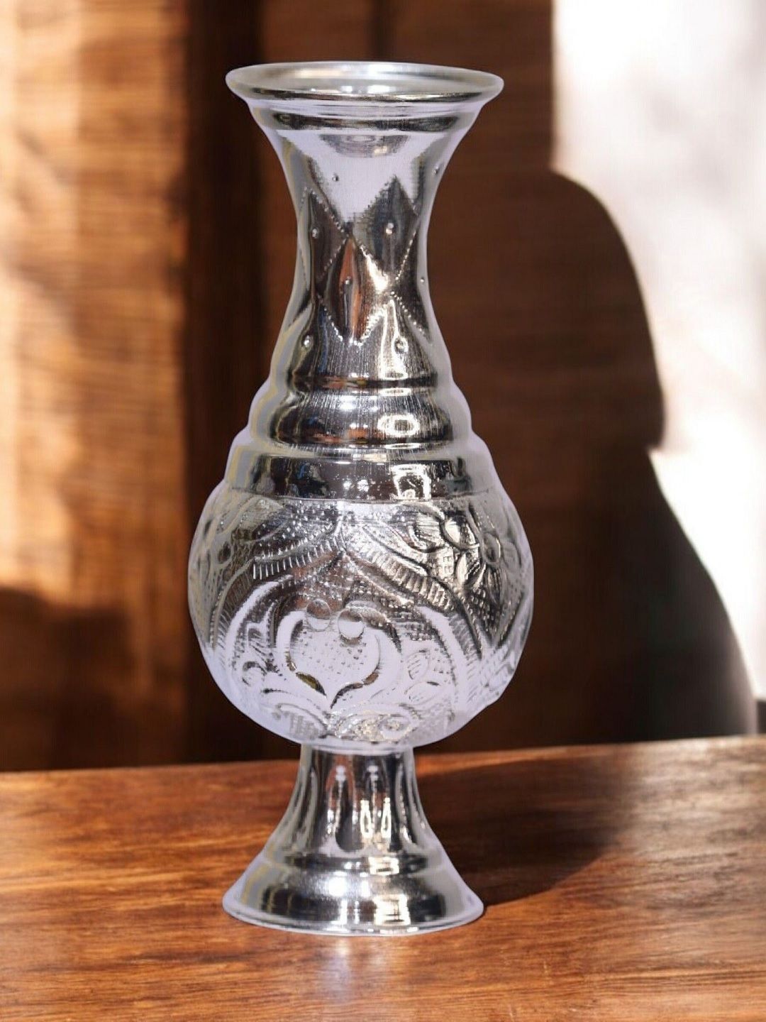 Image 1 of Silver / Onesize for the product Sigaram Textured House Warming Pooja Kalash
