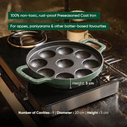 Image 4 of Ember Cookware Pre-Seasoned Cast Iron Appe Pan 20 cm with Glass Lid