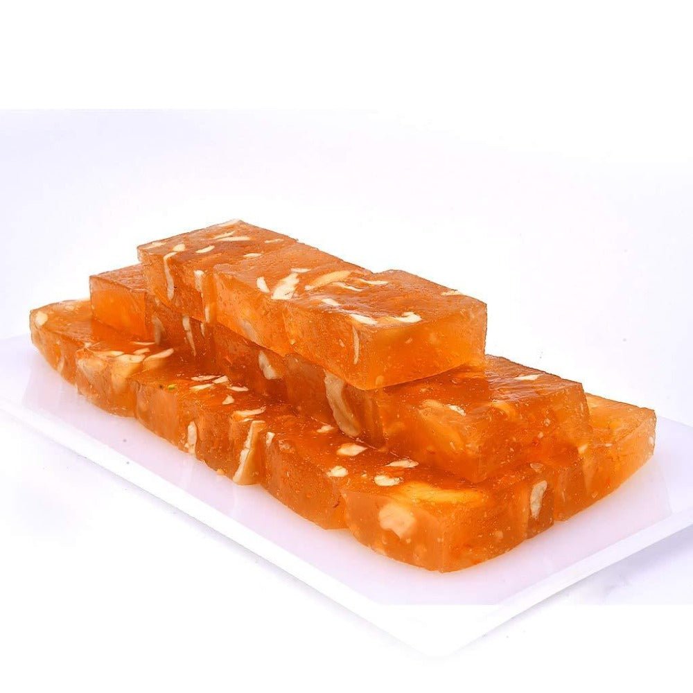 https://cdn.shopify.com/s/files/1/1857/6931/files/AshaSweetCenterBombayHalwa-105502.jpg?v=1736149507