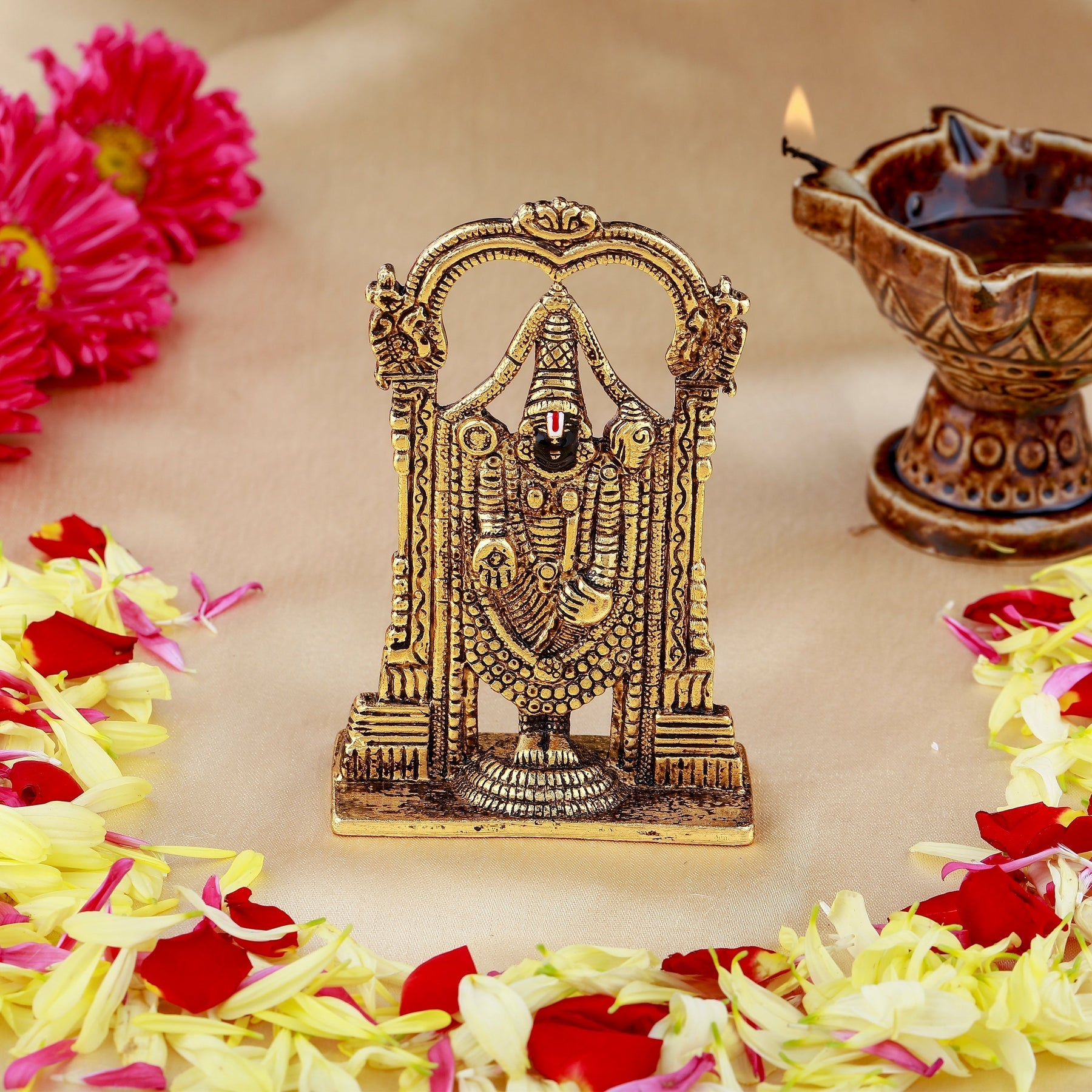https://cdn.shopify.com/s/files/1/1857/6931/files/BAL-07-DGA_DEITY_2_1800x1800_27436edb-8a5c-4eff-b310-80968b92738d.jpg?v=1737636165