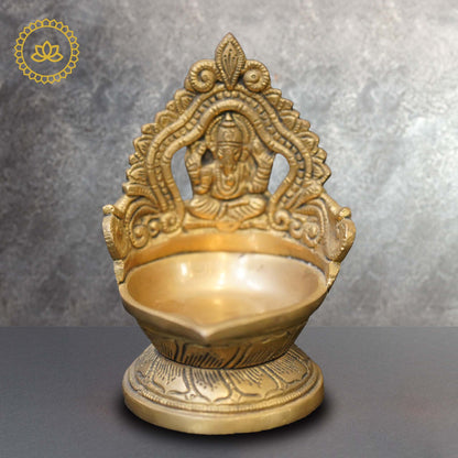 https://cdn.shopify.com/s/files/1/1857/6931/files/BrassGaneshaDiyaMC00338.jpg?v=1762395163