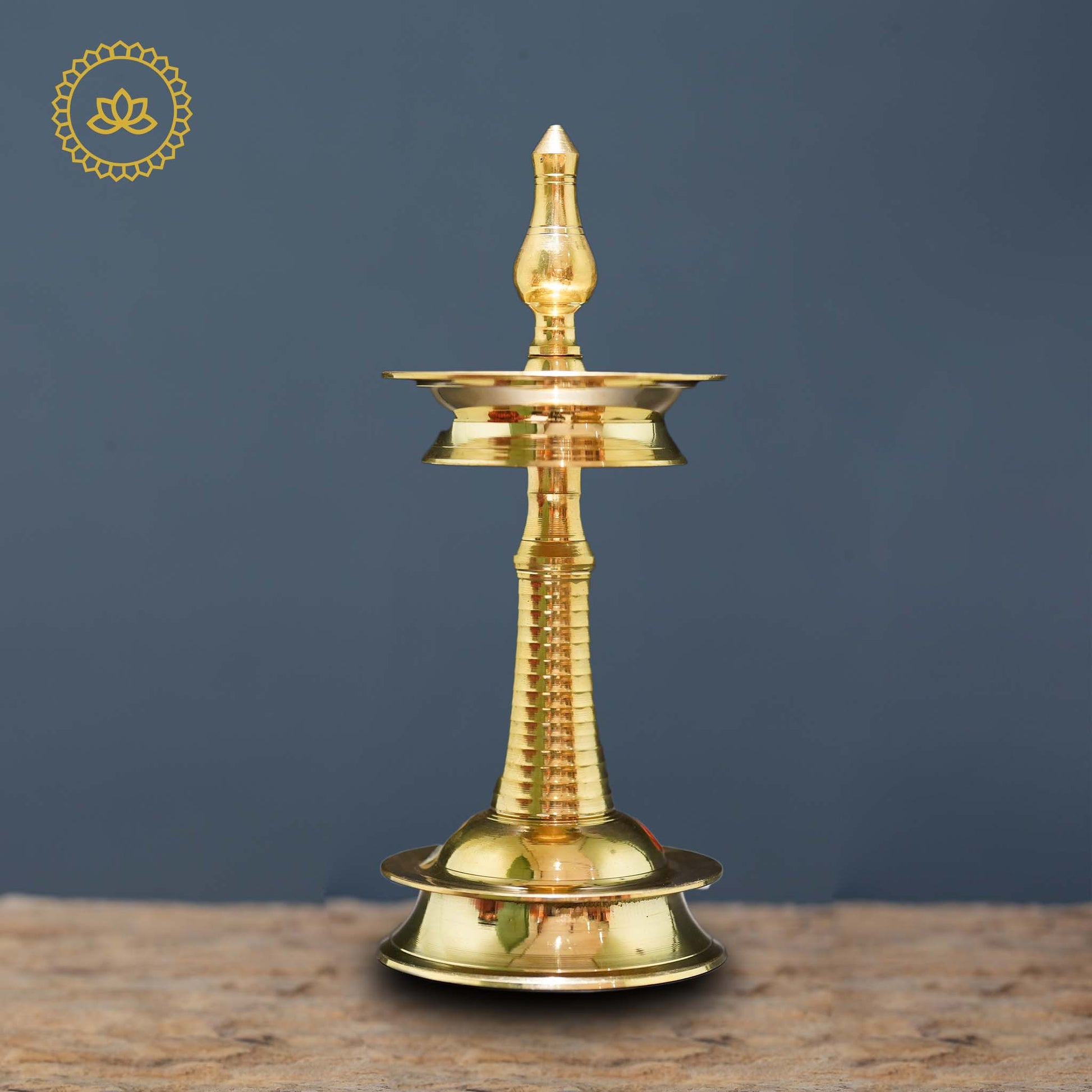 https://cdn.shopify.com/s/files/1/1857/6931/files/BrassKeralaDeepaMC00031.jpg?v=1762390239