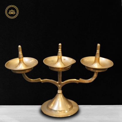 https://cdn.shopify.com/s/files/1/1857/6931/files/BrassThrikalDiyaMC00320.jpg?v=1762395178
