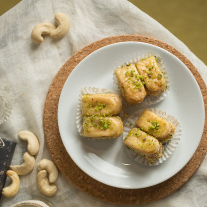 https://cdn.shopify.com/s/files/1/1857/6931/files/CASHEWBUD.jpg?v=1765200068