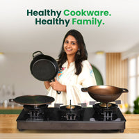 https://cdn.shopify.com/s/files/1/1857/6931/files/Cast_Iron_healthy_cookware_healthy_familly_c231f549-80ec-47db-8ee9-74cd365809ce.jpg?v=1763123258