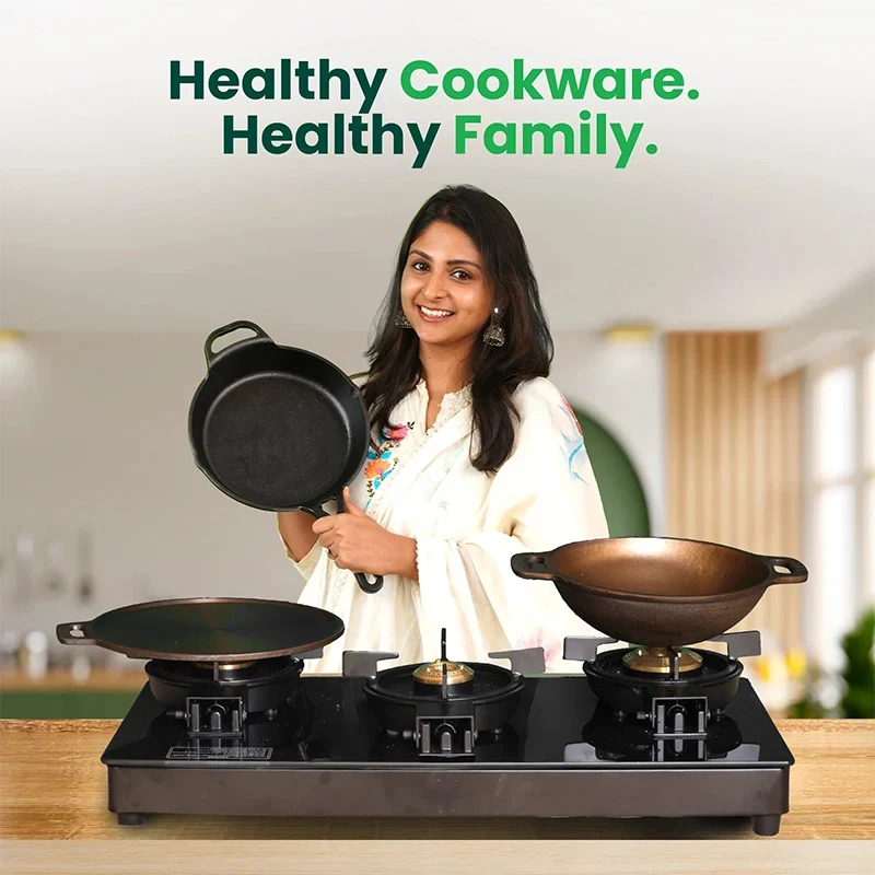 https://cdn.shopify.com/s/files/1/1857/6931/files/Cast_Iron_healthy_cookware_healthy_familly_f49fb156-2b20-45d8-baf6-c4cf9422cee3.webp?v=1763123249