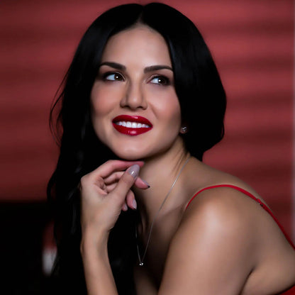 https://cdn.shopify.com/s/files/1/1857/6931/files/CherryBomb_1120x_b2a21309-cbd7-464d-b698-3c51e5e80b8b.jpg?v=1710154052